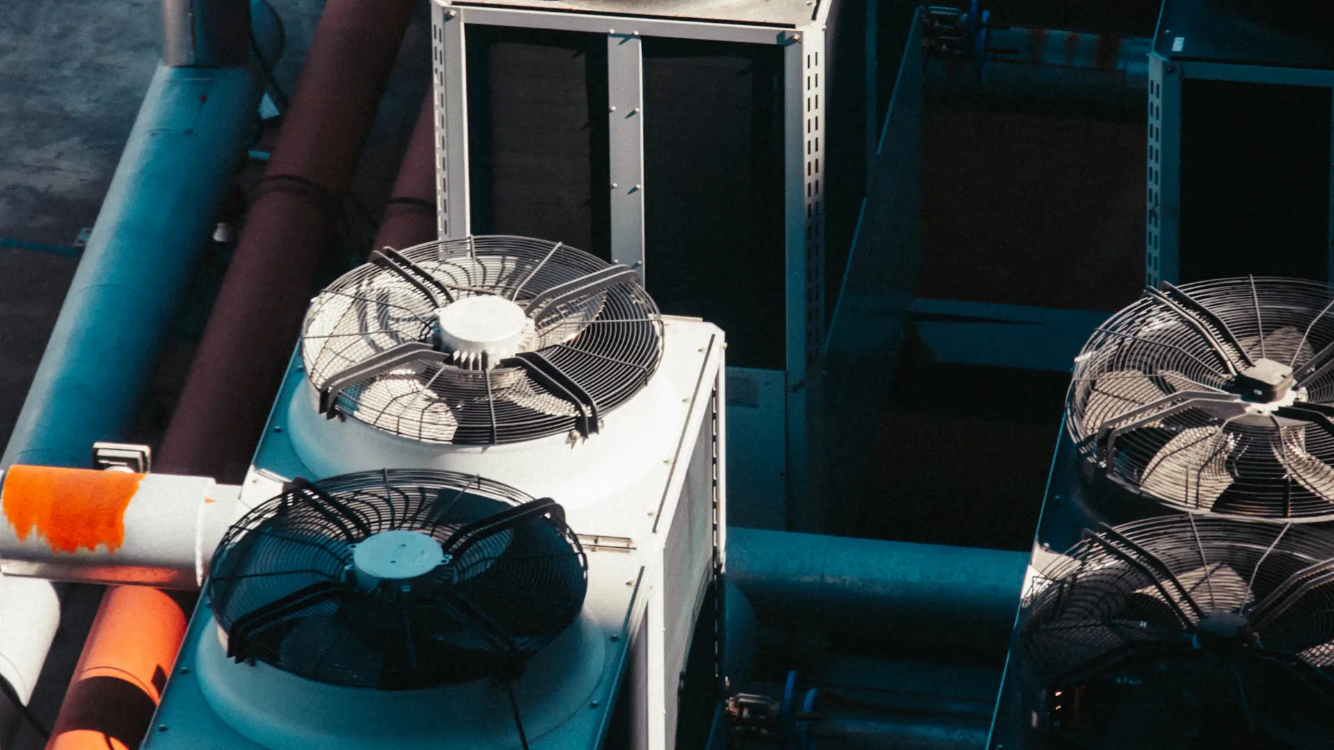 Rooftop HVAC condensing units